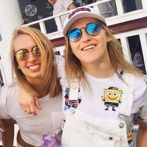 Meet your Posher, Delaney